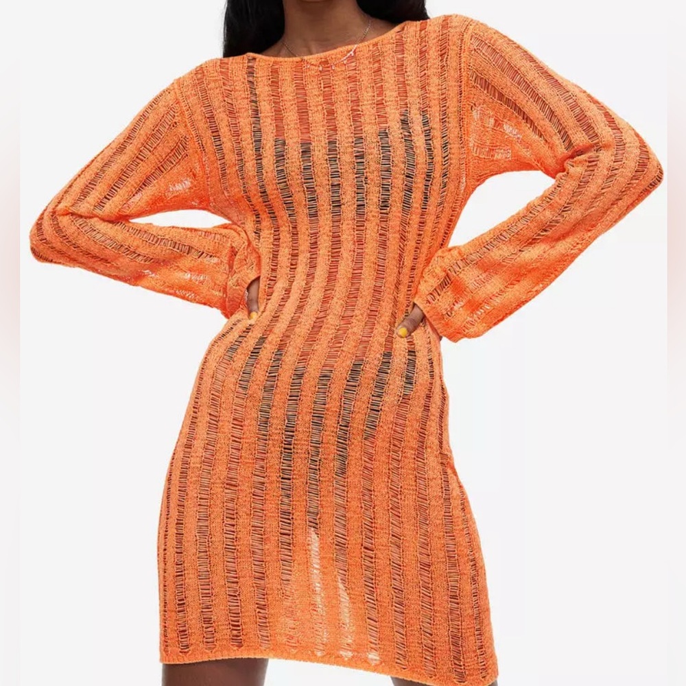 ✨ H&M Vibrant Orange Knit Long Sleeve Dress